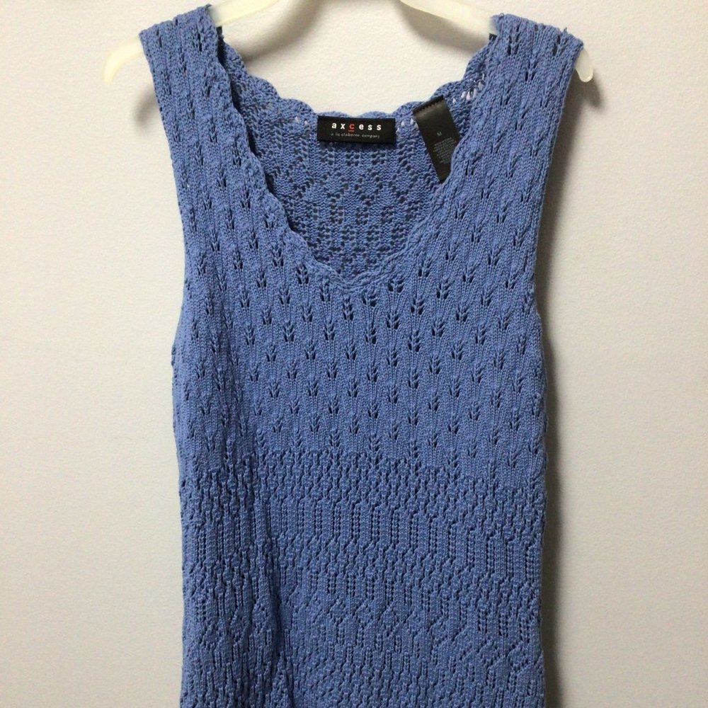 Axcess - a Liz Claiborne Company Blue Sweater vest with matching camisole - Picture 1 of 7